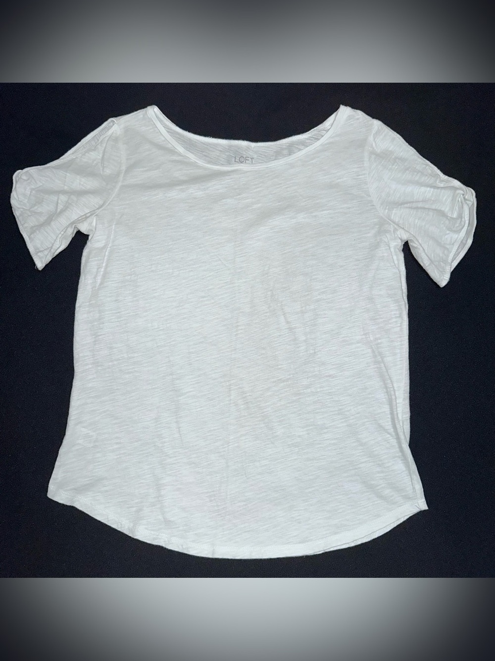 LOFT Outlet White Short Sleeve Scoop‎ Neck Top size small casual tee